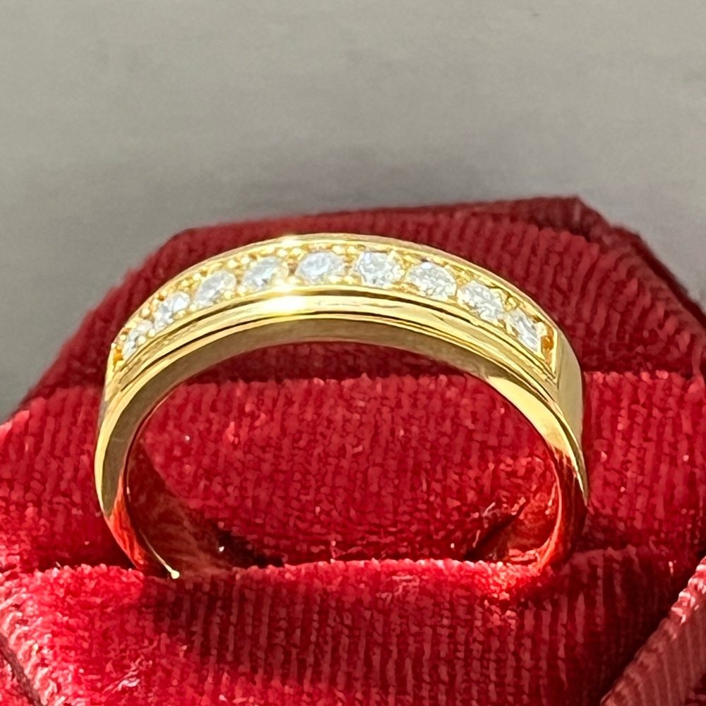 Elegant 0.56ct Gold and Silver Women's Ring